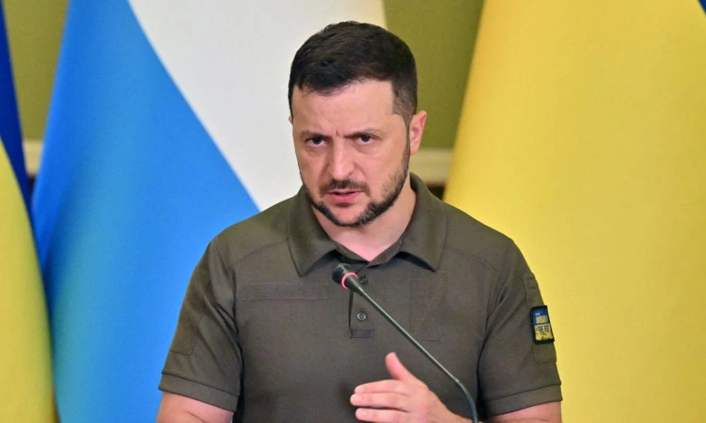 Ουκρανία: Ο Ζελένσκι διόρισε αρχηγό των χερσαίων δυνάμεων τον πρώην υφυπουργό Άμυνας Παβλιούκ
